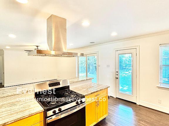 4th image of 6226 Saratoga Cir