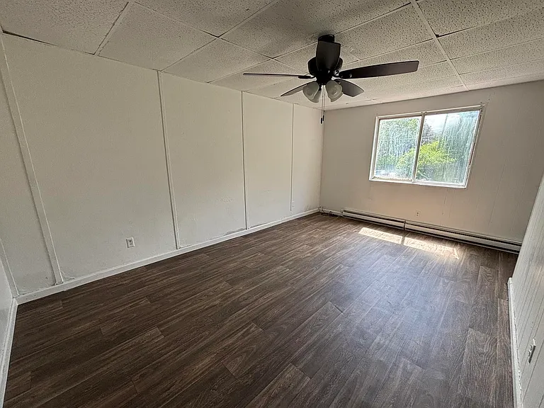 1030 Thornton Ave — Photo 17