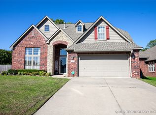 1500 N 20th St, Broken Arrow, OK 74012