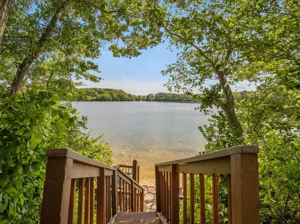 12 Sawmill Road, Marstons Mills, MA 02648