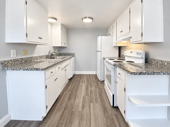 Arden Park Apartments, 2452 Wyda Way #5dac8f1cd, Sacramento, CA 95825