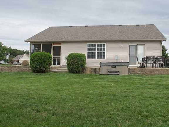 3rd image of 7349 Kidwell Dr