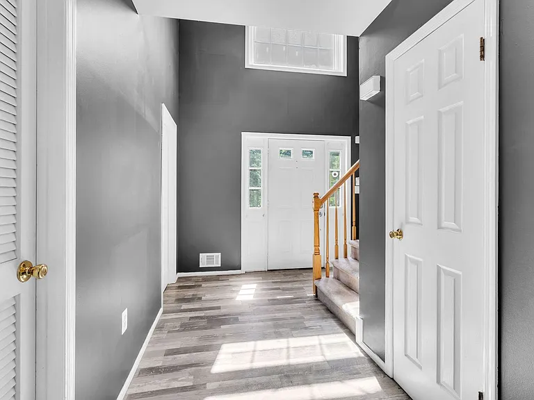 6 Marybeth Ct — Photo 9