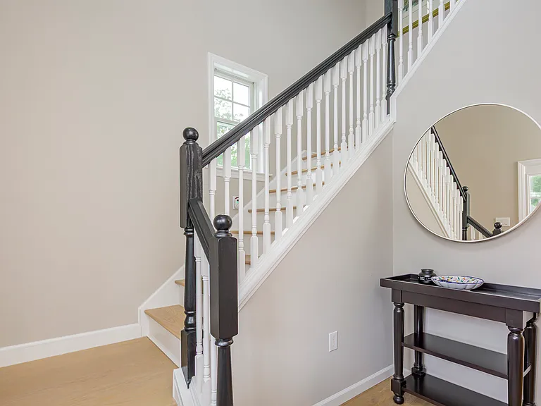 15 S Beach Rd — Photo 7
