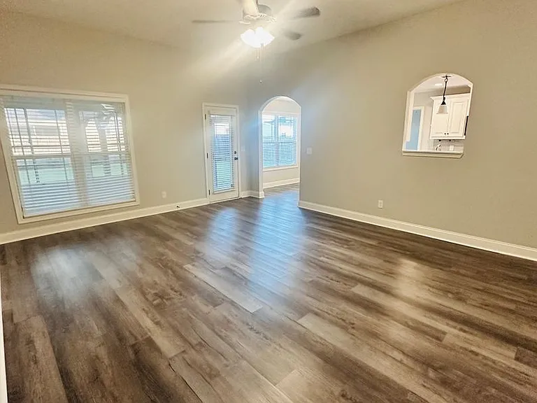 218 N Charity Ln — Photo 3