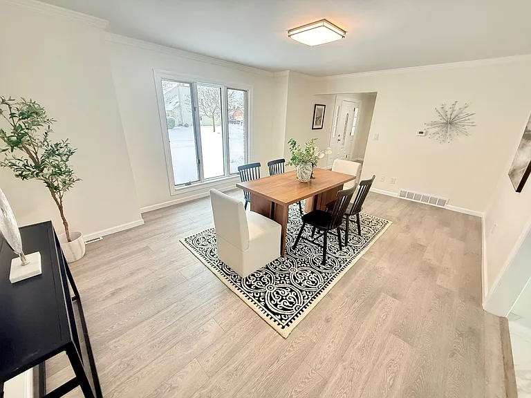 400 Tiburon Ln — Photo 34