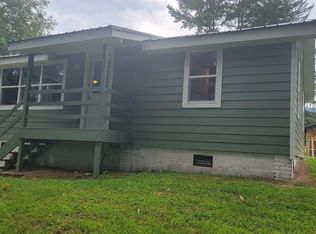 998 Oakdale Rd, Waynesville, NC 28786