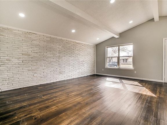 4th image of 4401 Glenhaven Dr