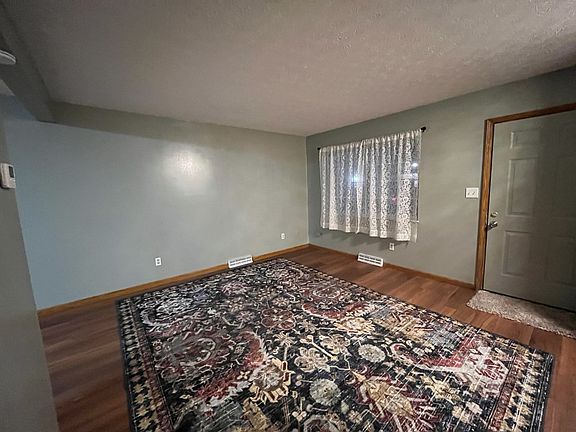 4th image of 8-2431 Northland St #8