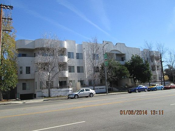 3rd image of 6828 Laurel Canyon Blvd Unit 203