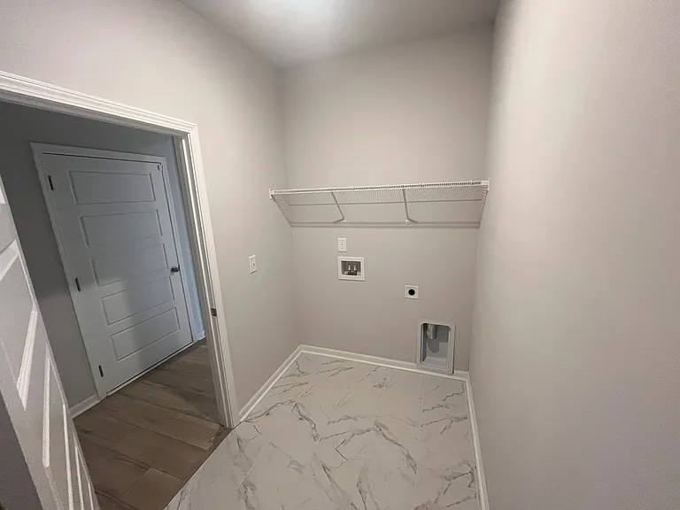 5004 Del Corso St — Photo 9