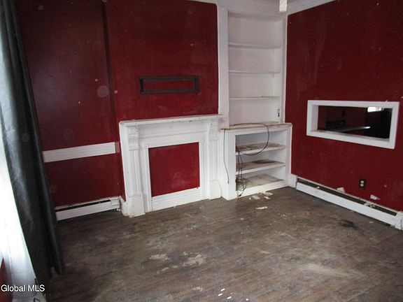 5th image of 40.5 Trinity Place
