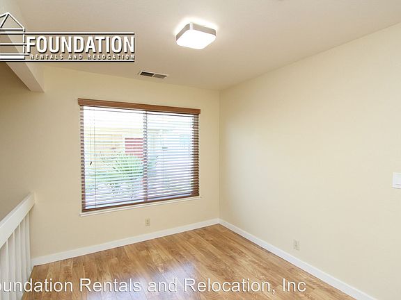 5th image of 863 W 2nd St