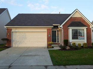 4490 Sunset Blvd, Grand Blanc, MI 48439
