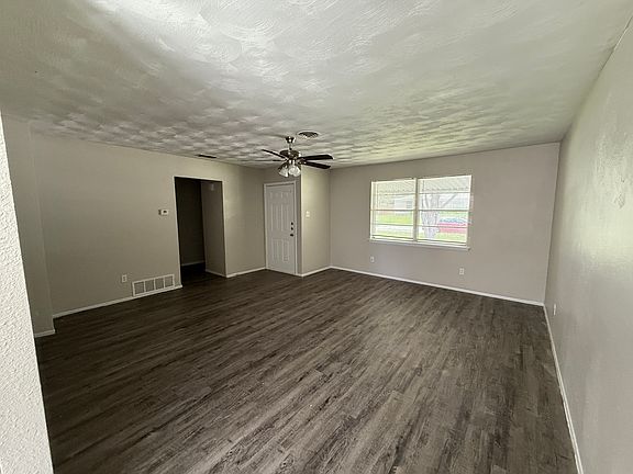 5th image of 4828 Harper Dr
