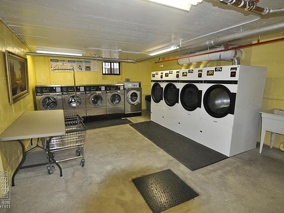 3rd image of 4142 42nd St APT 6J
