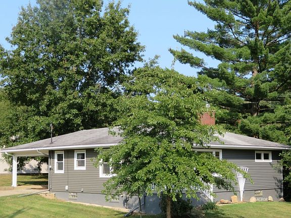2nd image of 12 Pine Grove Dr