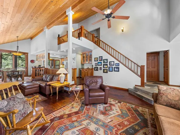 11960 Brookstone Dr, Truckee, CA 96161