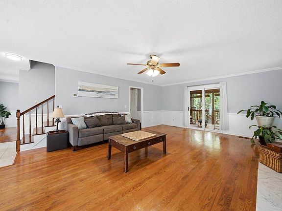 5th image of 505 Mallard Lakes Dr