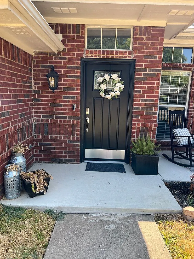 Glam Farmhouse — Photo 1