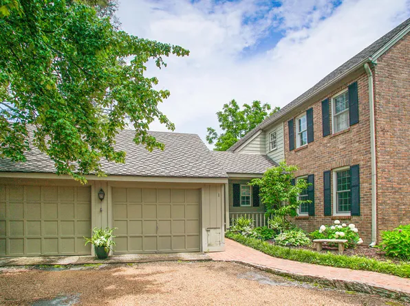 100 Scenic Hwy APT 1, Lookout Mountain, TN 37350