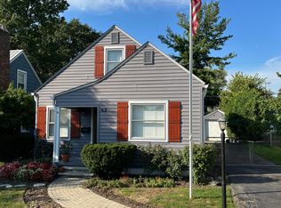 62 E Weisheimer Rd, Columbus, OH 43214