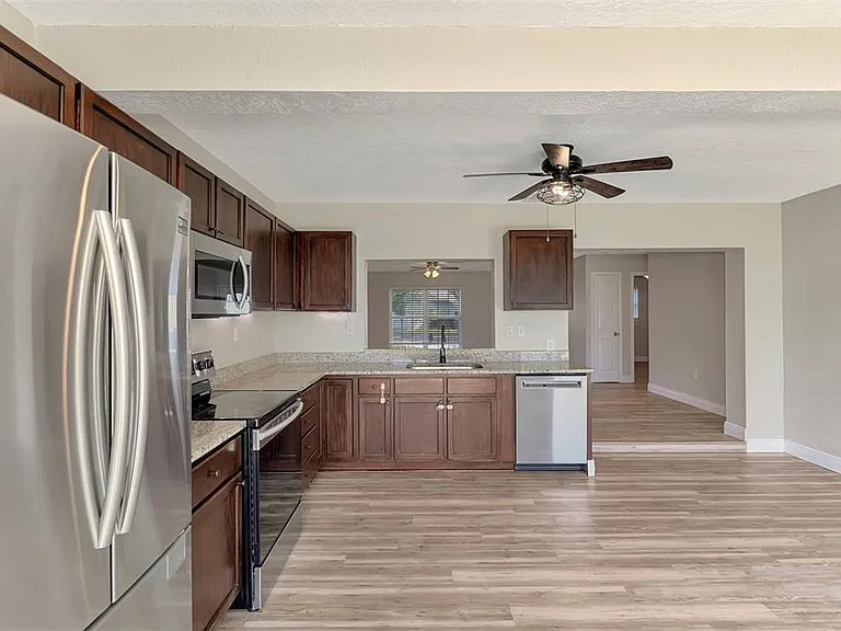5520 Hayden Blvd — Photo 18