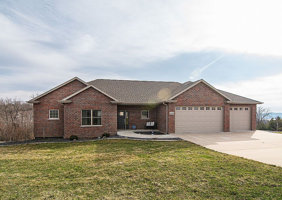 1st image of 31695 Bellevue Dr