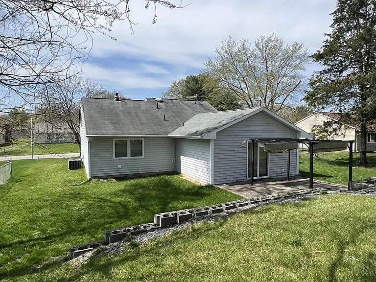 2503 Pittland Ln — Photo 30