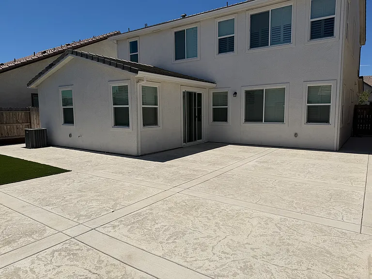 4344 Icon Ave — Photo 3