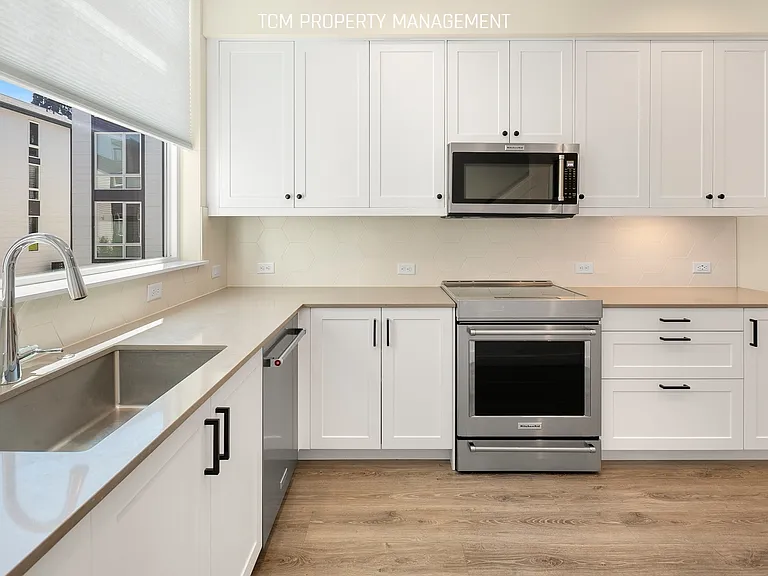 2024 NE 85th St #C — Photo 4