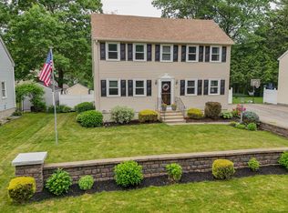 94 Robert Hall Rd, Manchester, NH 03103