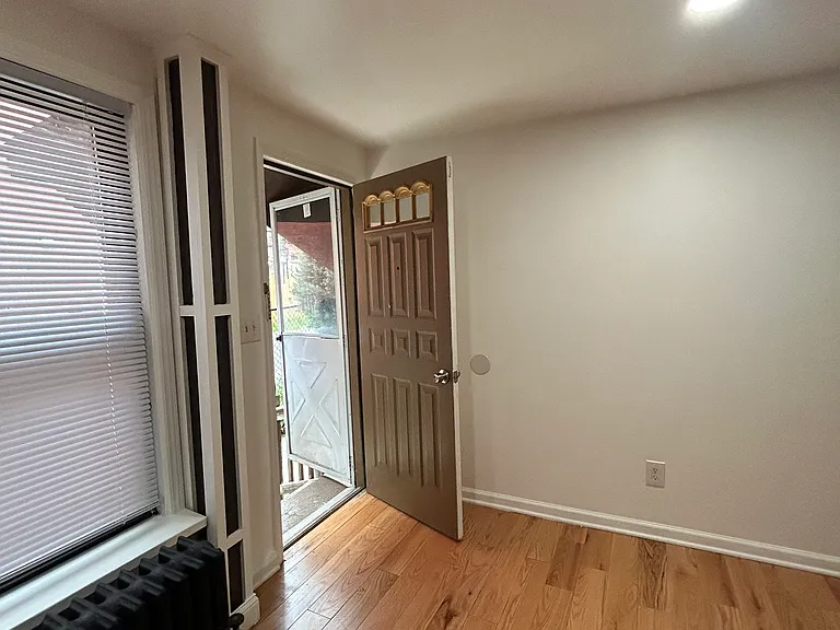 39 Burnet St #1 — Photo 3