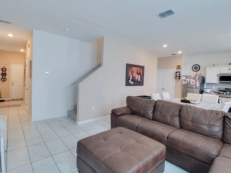 8732 Sportsman Loop — Photo 15
