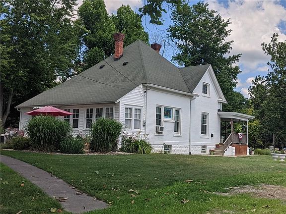 2nd image of 3641 Nichol Ave