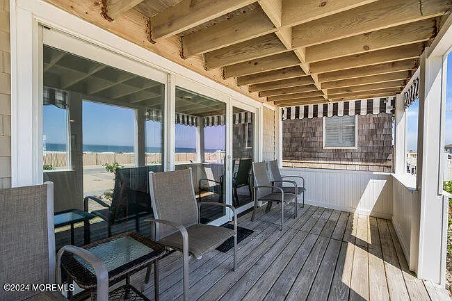 157 Beachfront Front — Photo 5