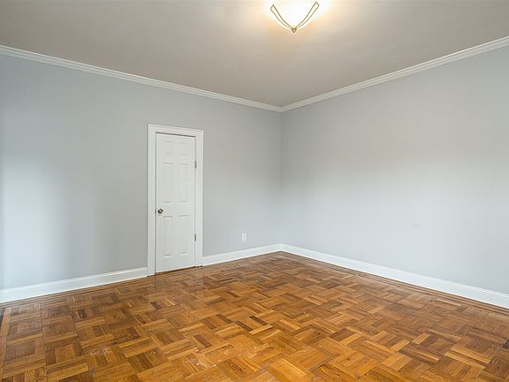 4th image of 149 Bentley Ave APT D5