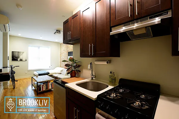 Rented by null | media 9