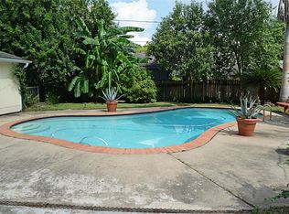 7914 Roos Rd, Houston, TX 77036