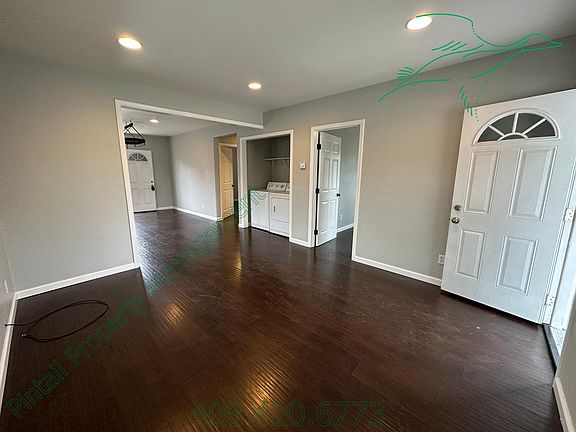 4th image of 403 Brown St