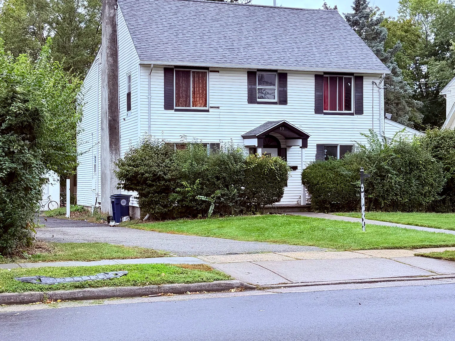 31 Leland Ave — Photo 2