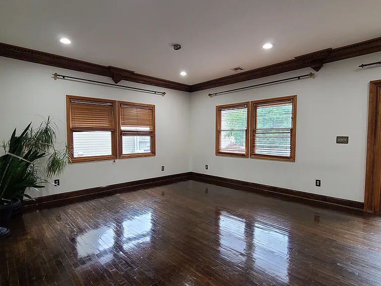 526 Moonachie Ave — Photo 7
