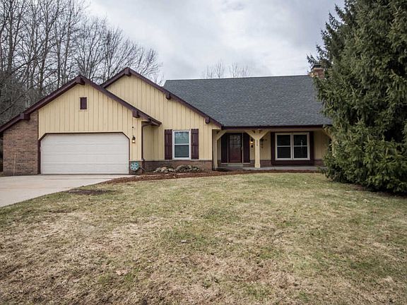 2nd image of 608 Mesa Ct