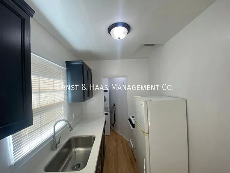 822 Belmont Ave — Photo 7