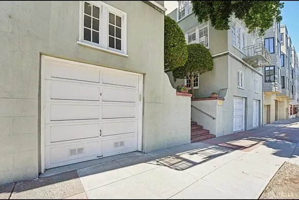 2 bed, 1.0 bath, 1220 sqft, $5,795 — Photo 1