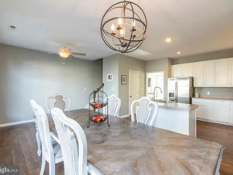 309 Rockmeade Dr — Photo 14