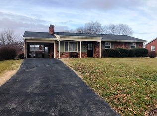 3206 Northside Rd, Roanoke, VA 24019