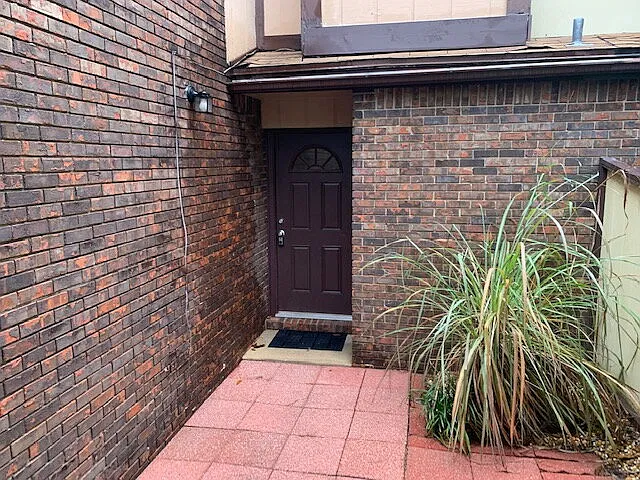 3 bed, 2.5 bath, 1477 sqft, $1,850 — Photo 3