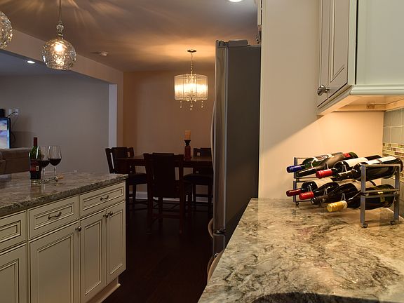 undercabinet lighting