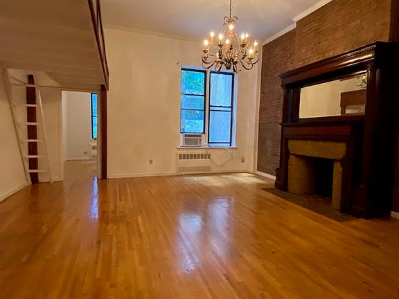 2nd image of 24 W 68th St #2R
